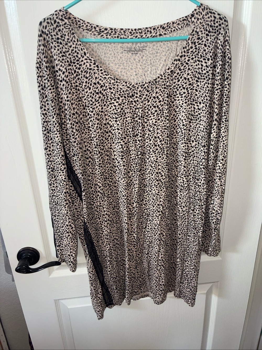 Victoria's Secret Black and Cream Leopard Print sleep tunic
